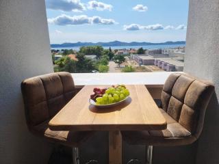 Apartments with parking space Zadar - 19208 - 2