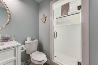 Chillin At The Beach - 8