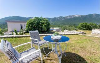 1 Bedroom Amazing Apartment In Podgrade - 1