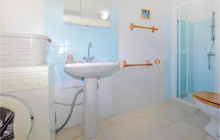 1 Bedroom Amazing Apartment In Ghisoni - Ghisoni - 7