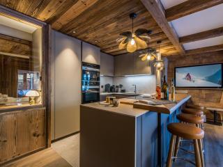 Appartement de luxe avec accès ski aux pieds, spa, terrasses ensoleillées et services hôteliers inclus - FR-1-613-61 - 8