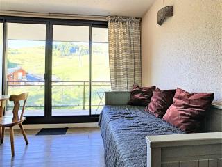 Studio lumineux avec balcon, centre station, ski aux pieds, face télésiège Sybelles Express - FR-1-267-260 - Villarembert - 1