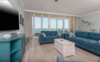 Phoenix Gulf Tower 1702 condo - 9