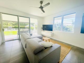 Ranch Retreat - Kewarra Beach - 2