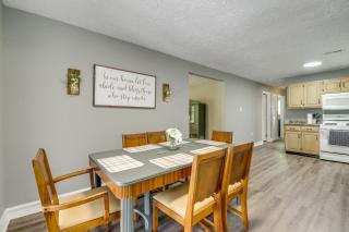 Huntsville Vacation Rental with Fire Pit - Huntsville - 0