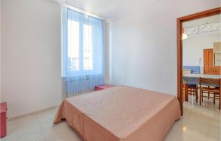 1 Bedroom Stunning Apartment In Savona - 7