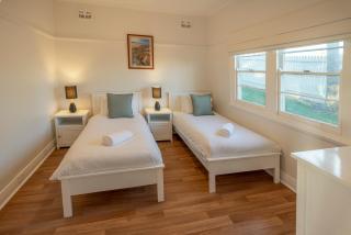 Baileys Cottage - Adamstown - 1