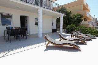 Apartment with terrace and sea view - LUCIC - Trogir - 9