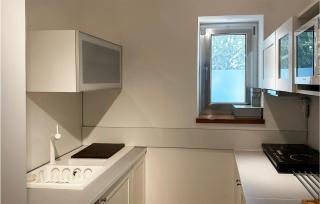 Stunning Apartment In Rab With Kitchen - Rab - 3