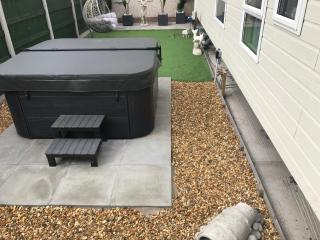 Hot Tub Accommodation North Wales Lodge - Rhyl - 9