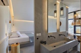 Oscar Beachfront Suites - Adults Only - Perivolos - 5
