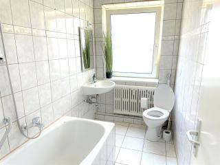 Theox Apartment No 8 - 90qm mit 2 Schlafzimmern und 5 Betten - Duisburgo - 2