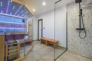 Villa Ume - heated pool, sauna, volleyball court - 8