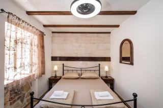 Stone House - 4