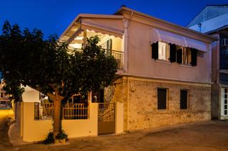 Sophie's City House - 2