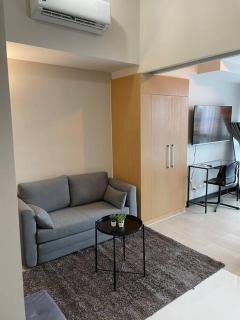 Modern & Sleek 1 BR Uptown Parksuites - Manila - 7