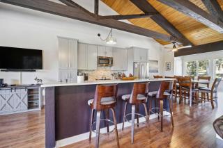 1 Mi to Lake Tahoe Beaches Condo with Pool Access! - Tahoe City - 4