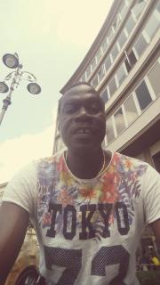 CHEZ L'HOMME TRANQUILLE - 1