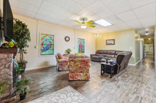 Old Church Retreat with Fire Pit and Air Hockey! - Omaha - 7