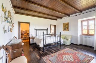 Villa Sanguigni - - 0