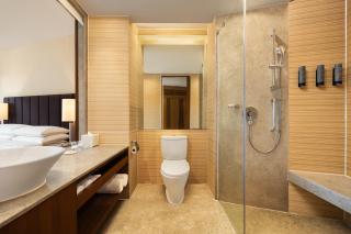 Courtyard by Marriott Hyderabad - Hyderabad - 3