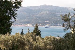 Beautiful Cottage over-viewing Samos bay. - 3