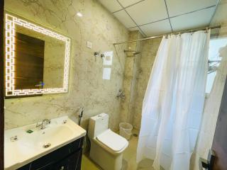 The Empire Suites 1RK Near Max & Fortis Hospital - Gurgaon - 3