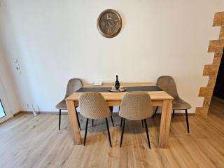 Honeywell Inn - Markopoulon - 2