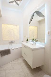 Luxurious Central Apartment next to the Danube River - Budapest - 8