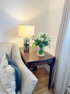 Beautiful Central London Mews, sleeps 4 - 8