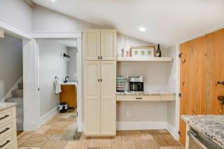 Bell Street by the Falls - 3