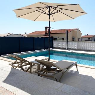 Apartment Komljenovic - Pula - 2