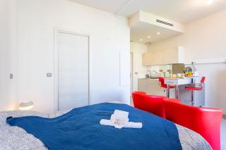 VICTOIRE 22 AP4361 By Riviera Holiday Homes - Nice - 9