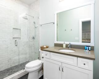 Private Porch with Parking - 2 Blocks to King - Charleston - 3