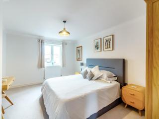 Chestnut House - Bridgend - 9