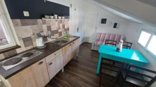R&E Apartment - 9