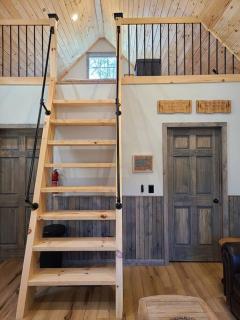Laurel Haven a Modern Cabin Retreat near Gatlinburg - Cosby - 7