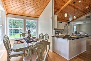 Spacious Family Home on Lake Marion with Boat Ramp! - - 5