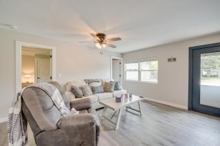 Waterfront Grove Retreat with Dock Cedar Ridge - Grove - 6