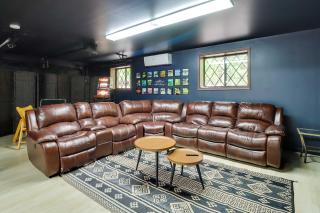 Poconos Family Getaway with Game Room and Hot Tub! - East Stroudsburg - 1