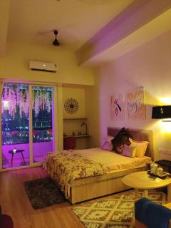 Paris Suite By Hey Studio's - 1