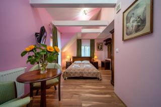 Hotel Modrzewiówka - Lanckorona - 9
