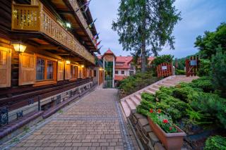 Hotel Modrzewiówka - Lanckorona - 3