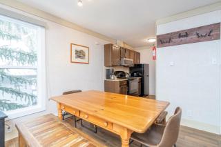 Mountainside Inn 122 by Alpine Lodging Telluride - 9