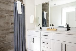 Piedmont Place Suite 303 - 4