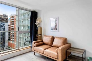 Cozy Two Bedroom with Seaview - Wifi - Gym - 4