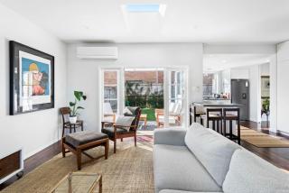 Renovated Character Central Home - WiFi & Netflix - Auckland - 9