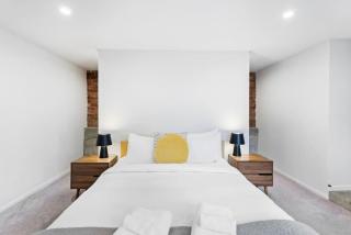 Renovated Character Central Home - WiFi & Netflix - Auckland - 7