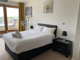 Spacious 2 Bedroom Apartment at The PostBox - Birmingham - 0