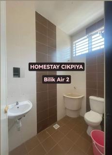 Homestay CikPiya - Kuala Kedah - 8
